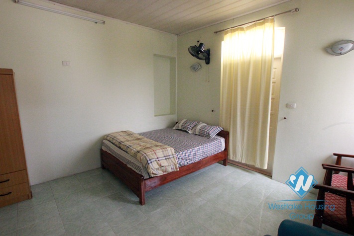Beautiful, spacious house for rent in Nghi Tam Village, Tay Ho, Hanoi 